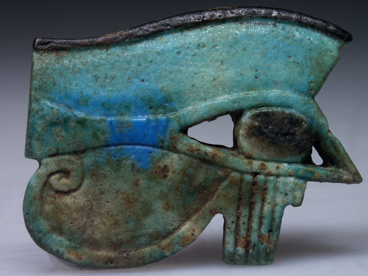 rare ANCIENT Egyptian glazed faience eye of Horus AMULET  Late Period 672-332 bc 